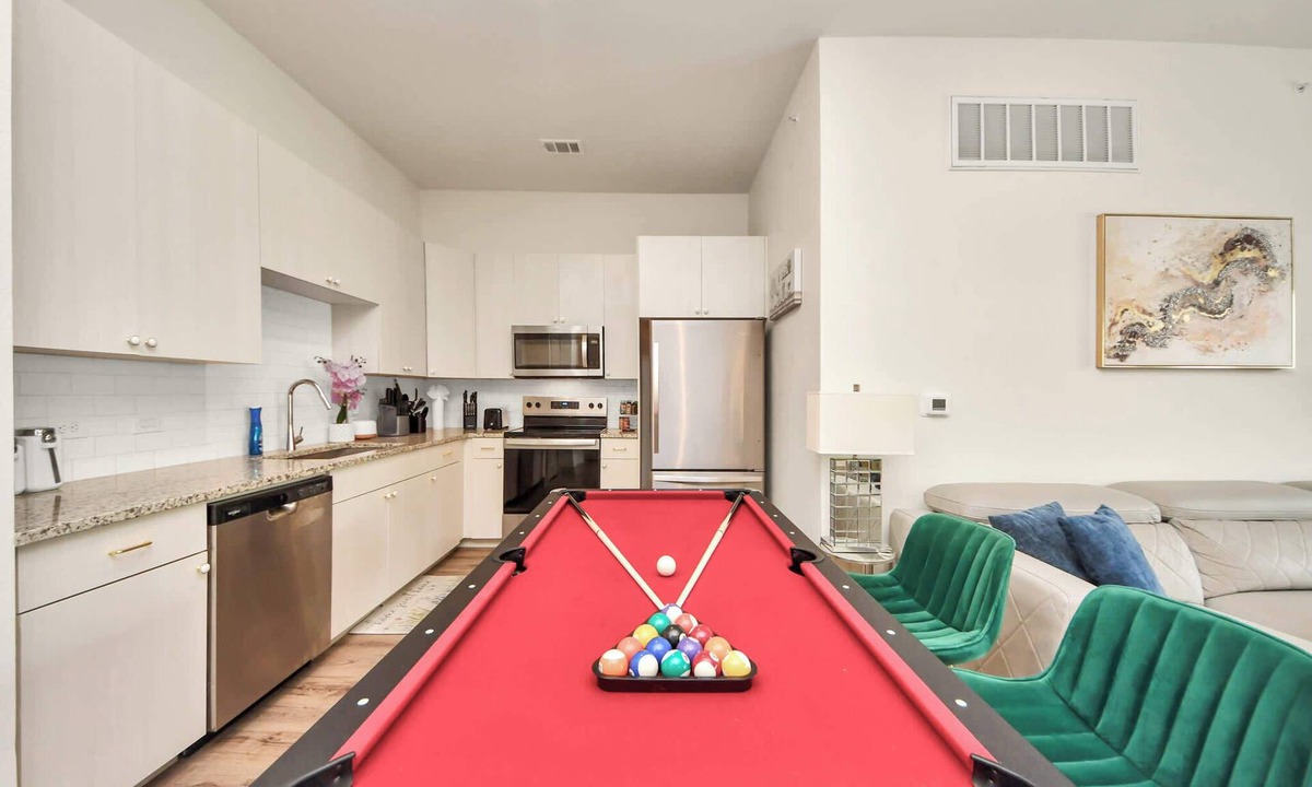 Addicks Apartment | Houston luxury apartment: Pool, gym, game room, and a rooftop deck!