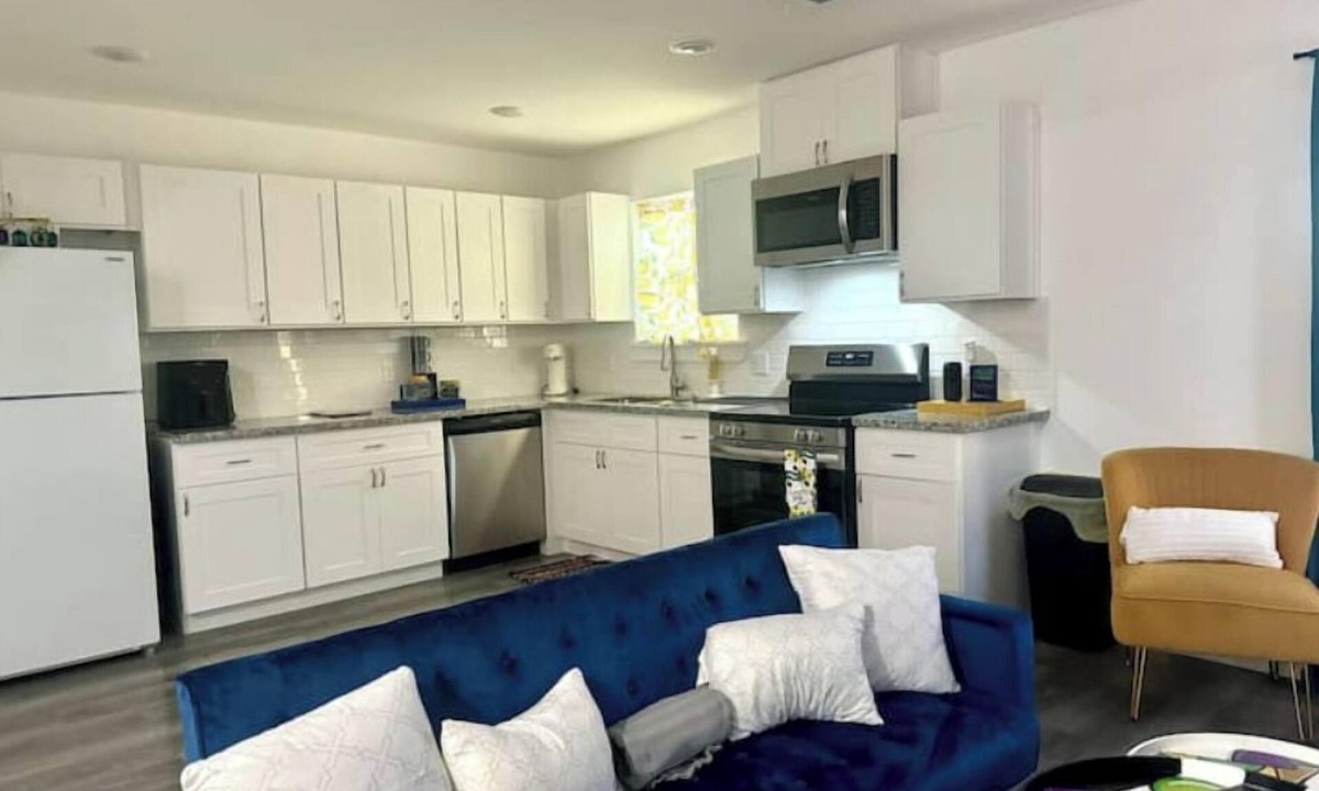 Northeast Houston House | Houston's Colorful Getawaynn