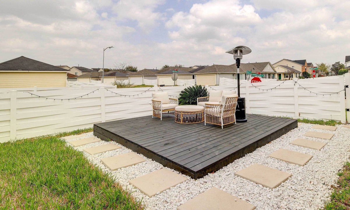Central Southwest House | Houston Stay 7 Mi to NRG: Luxe + Group Friendly