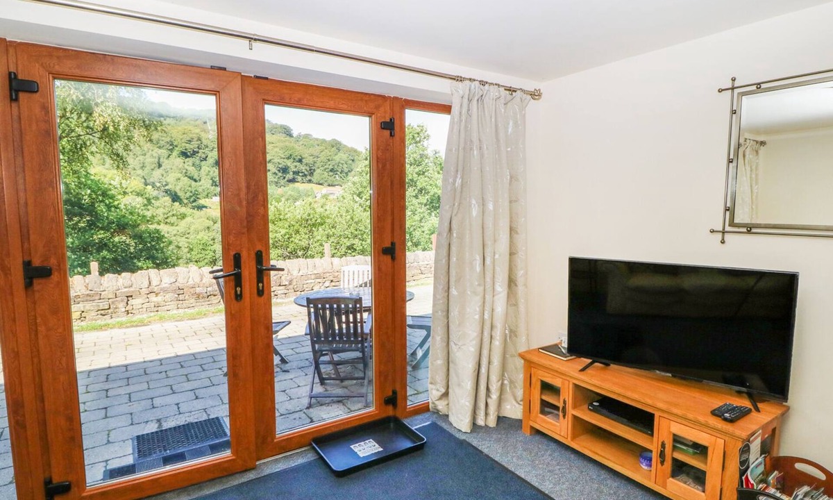 Cragg Vale Cottage | Hove Wood View