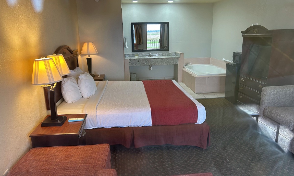 Eunice Hotel | Howards Inn Motel