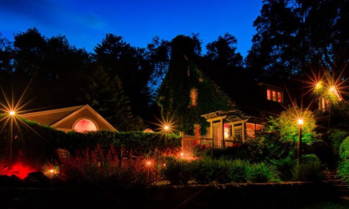 Fitchburg Bed & Breakfast | Howarth House B&B