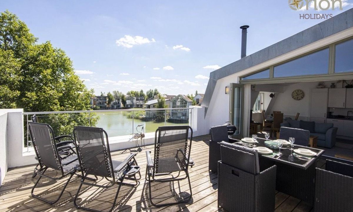 Malmesbury Apartment | Howells Mere 90, Crows Nest