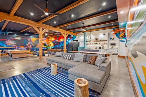 Wailuku Hostel | Howzit Hostels