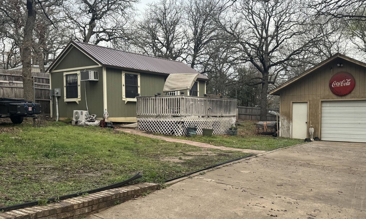 Weatherford Cabin | Hudson Oaks Cabin