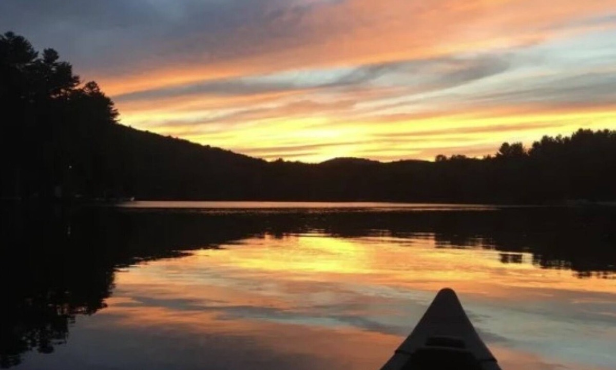 Lake Luzerne-Hadley Cottage | Hudson River Cabin Dock, Fire Pit & Lake George