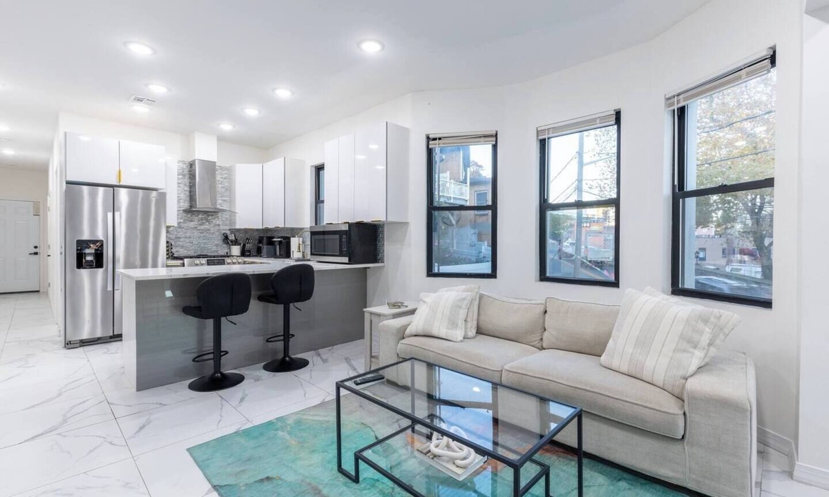 Edgewater Apartment | Hudson Riverfront NYC Retreat w. Free Parking