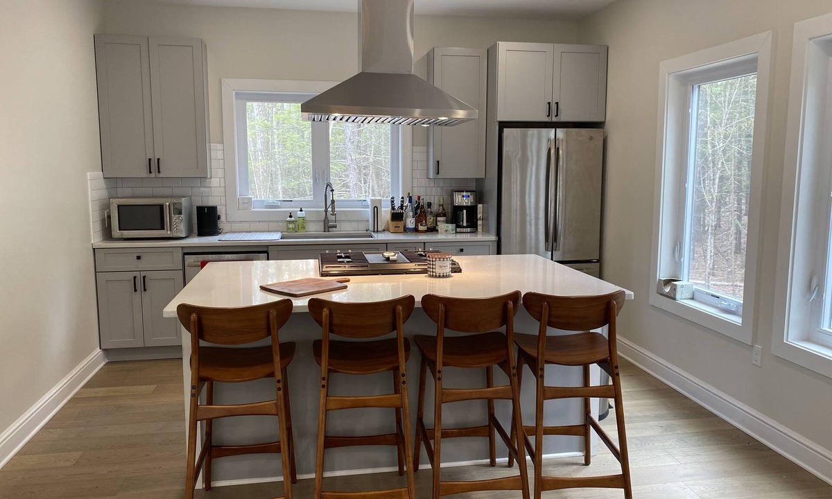 Mount Marion House | Hudson Valley Evergreen Treehouse