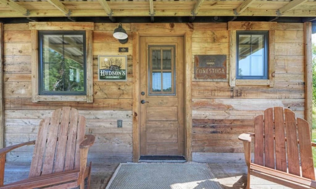 Johnson City House | Hudson’s Hideaway