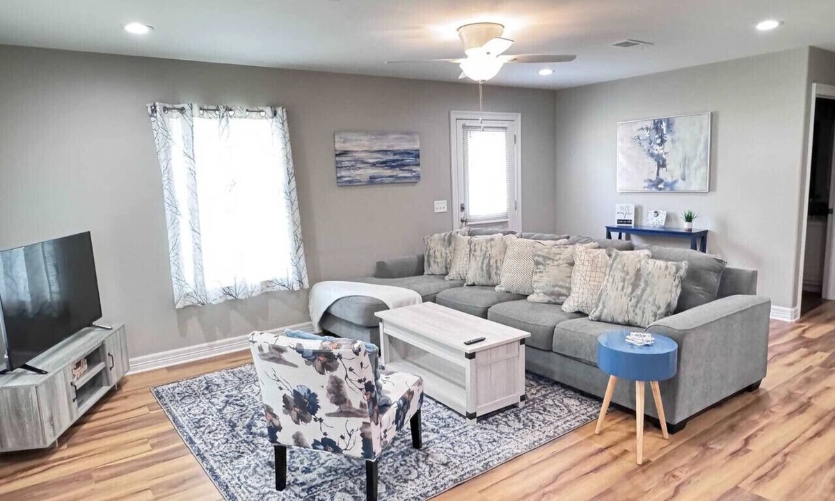 Nederland House | Hues of Blue 2BR 2BA Home on Quiet Street