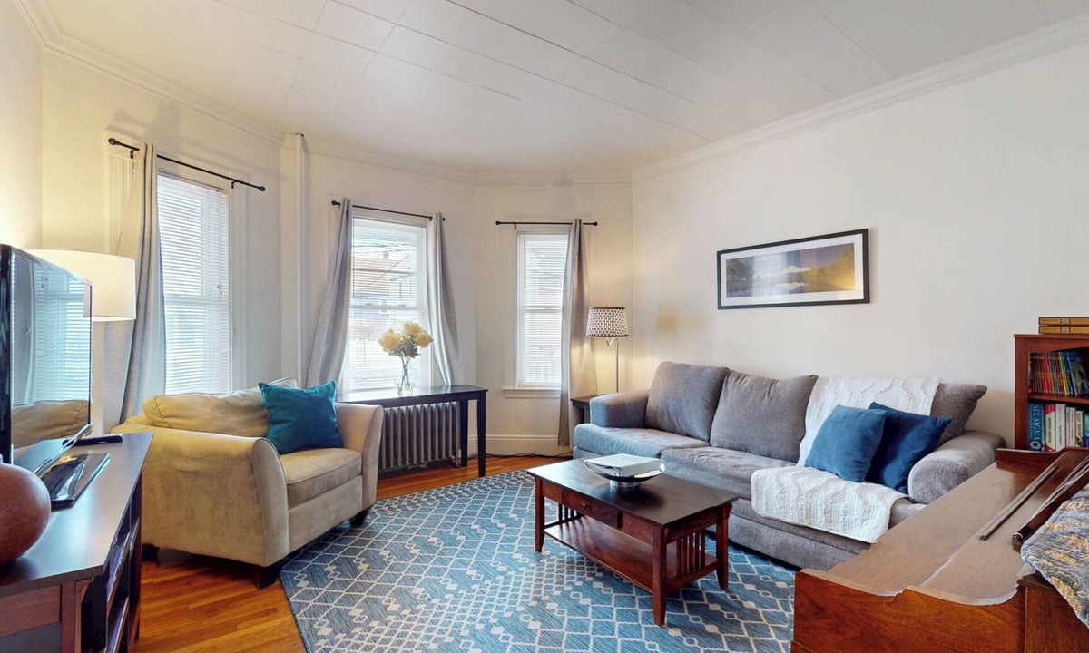 North Cambridge House | Huge 2 bed, 2 baths, Harvard, Porter Davis SQ