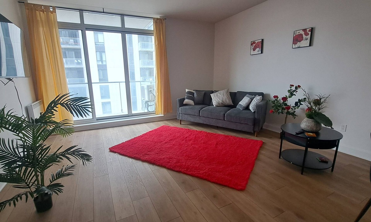 Laval Condo | Huge - 2 Bedroom Condo - w/POOL and GYM