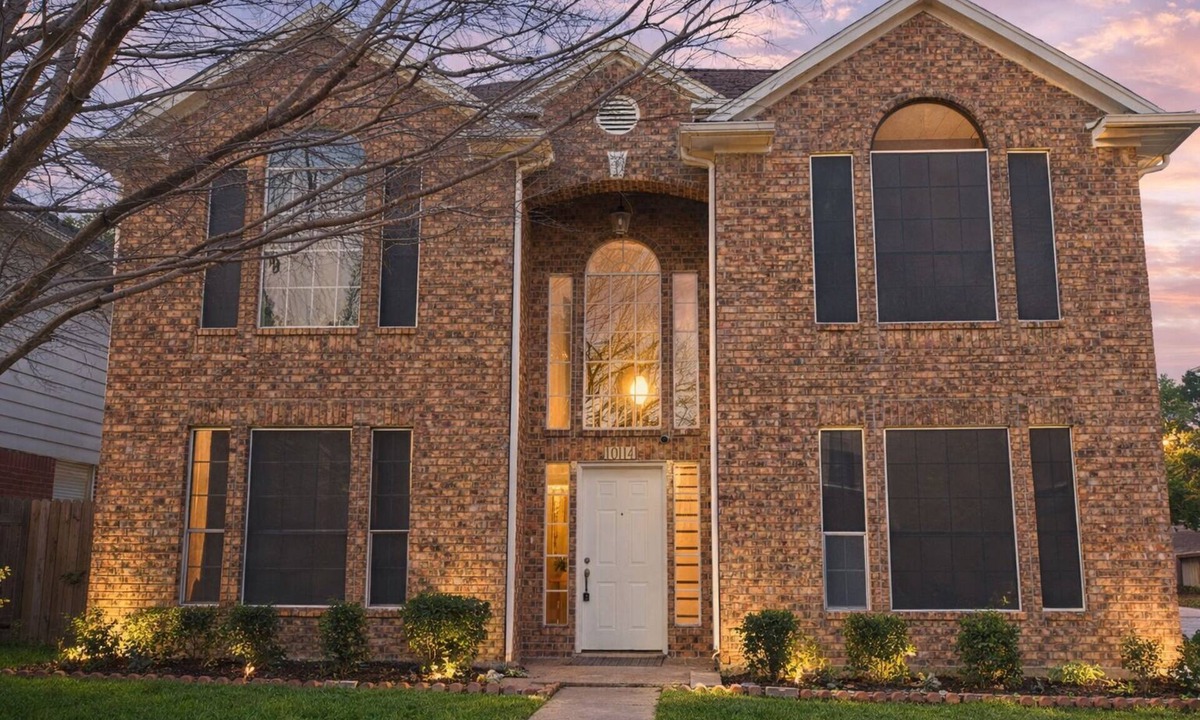 Clodine House | Huge 5BR Houston House Comfortable Stay for Large Groups