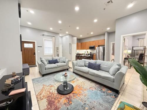 North Bergen Apartment | Huge apartment near NYC, Parking