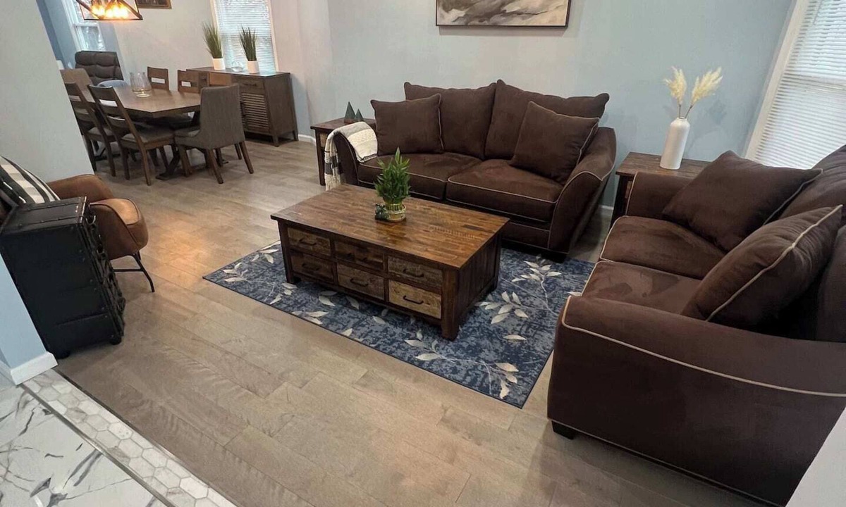 Belleville House | Huge Family House 12 miles from NYC/4Bath/Parking