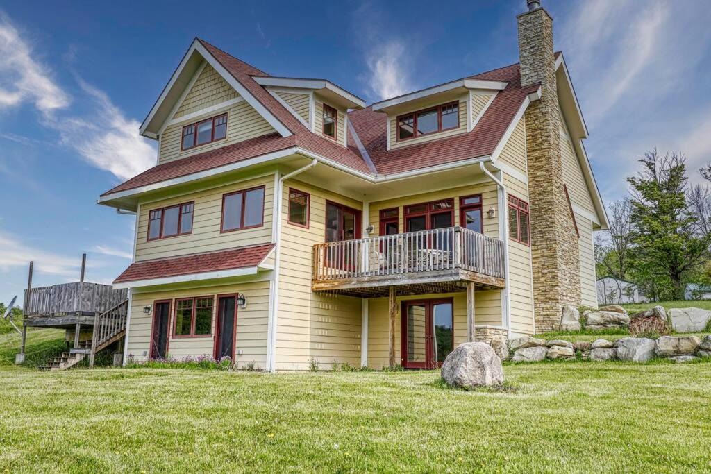 Ellicottville House | Huge Home w Studio Apt-Mountain Views-Hot Tub-Sauna
