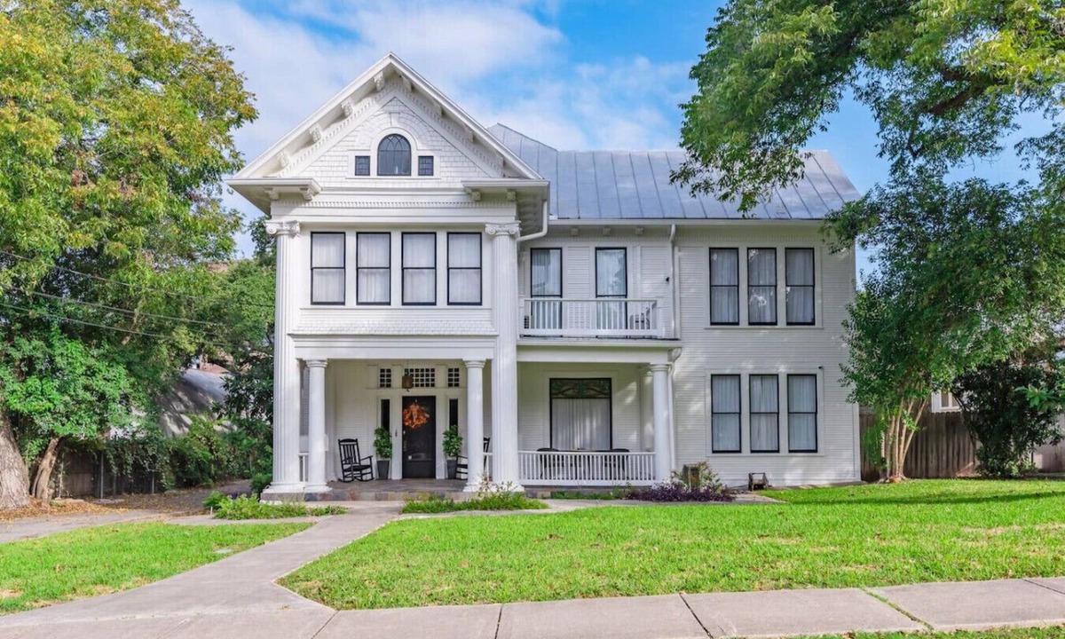 Westfort House | Huge house, perfect for big families & large groups