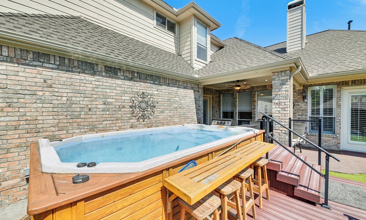 Plano House | Huge Plano Home w/ Swim Spa: 37 mi to AT&T Stadium