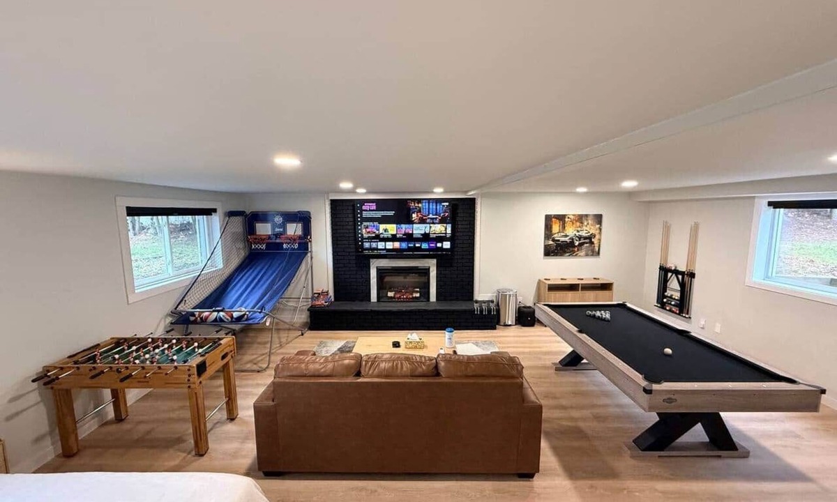 Ellenville House | Huge Private Suite w/Pool Table, Sauna & Fire Pit
