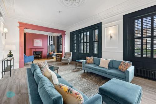 Barbican House | Huge spacious 8 bed luxury villa