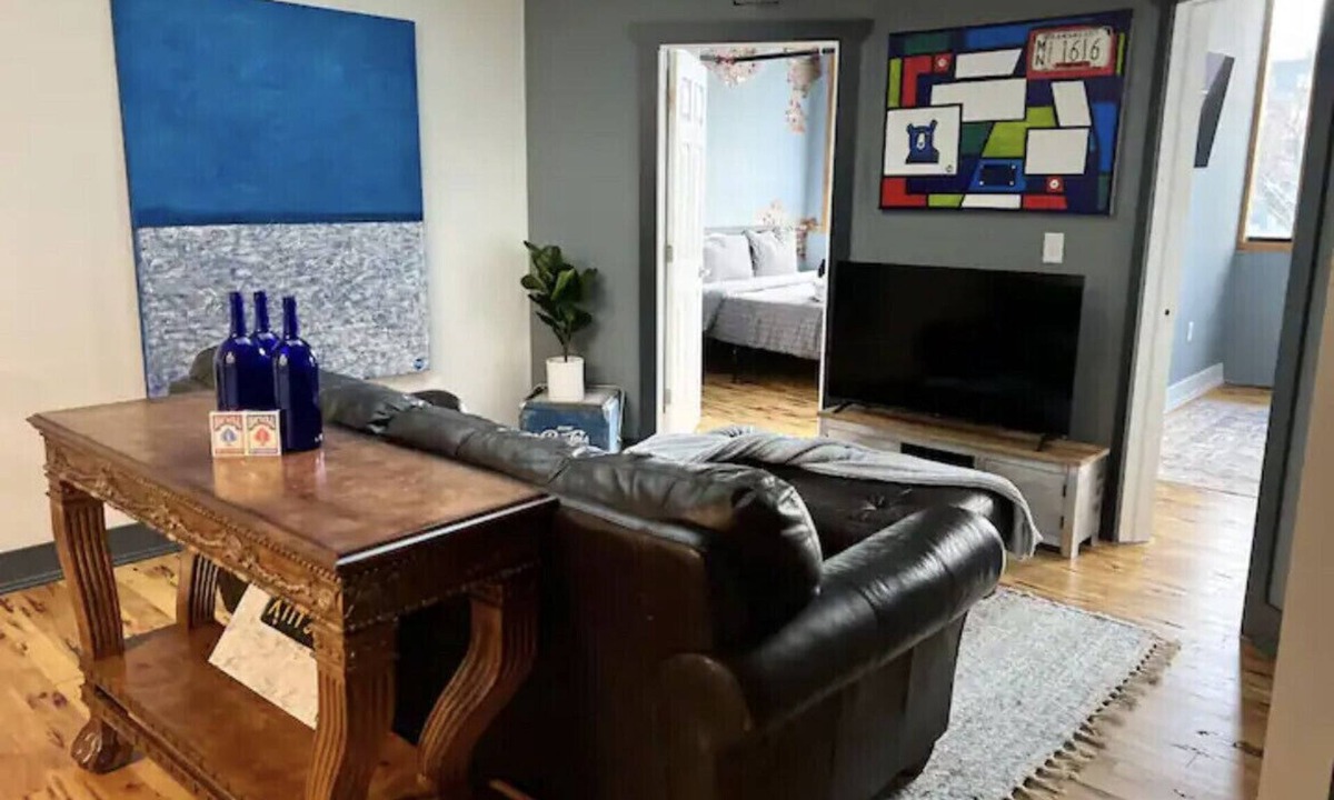 Glens Falls Apartment | Huge Windows Downtown 2Bd Apt w/Main Strip Access