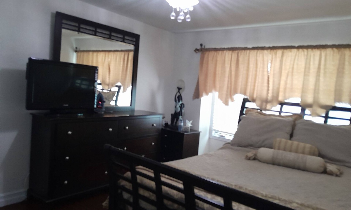 Malton House | Hugh Furnished Private Bedroom Private Washroom