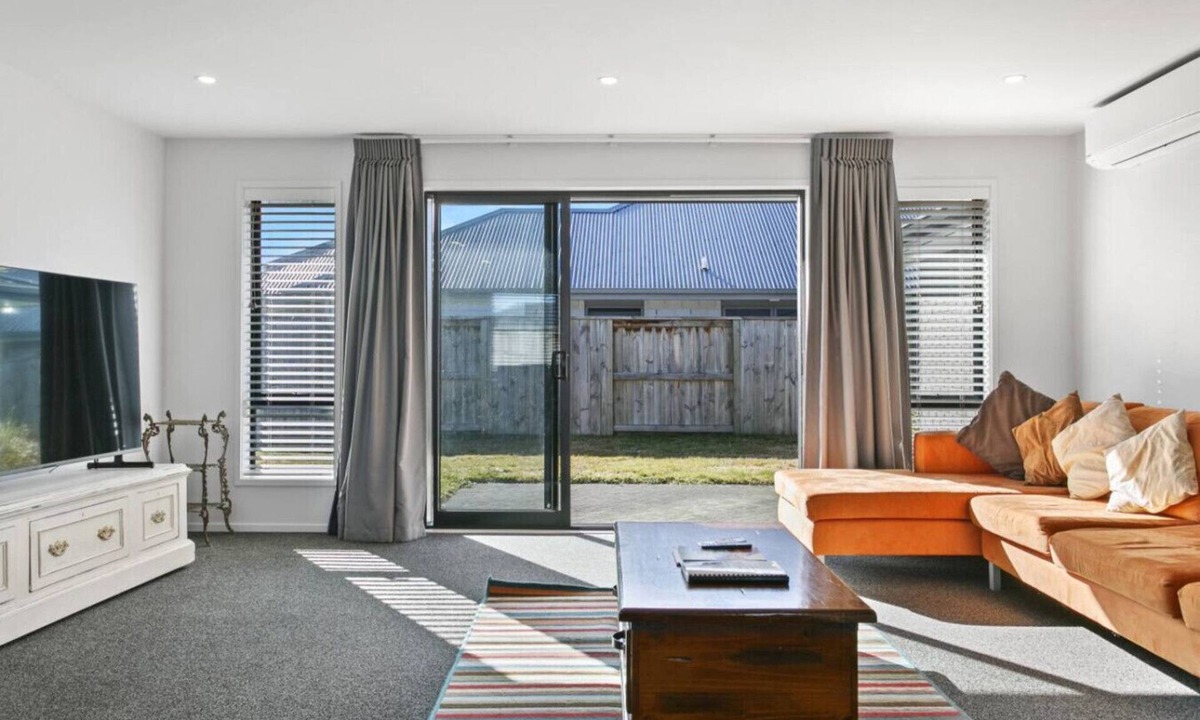 Rangatira Park House | Huka Falls Getaway + so close to town