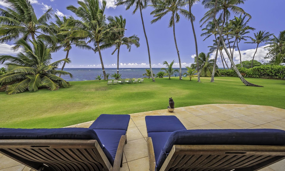 Mokuleia House | Hula House - Beachfront North Shore Oahu