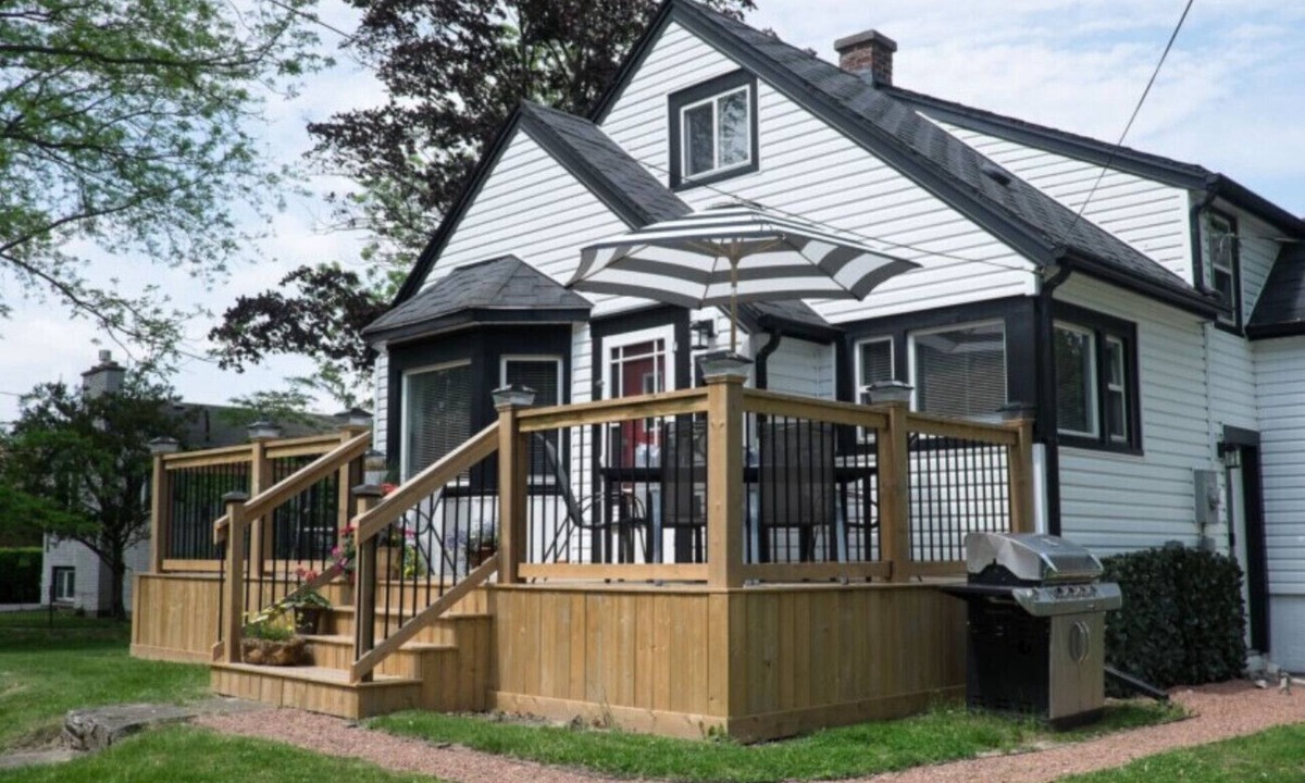 Historic Old Town House | Hullcrest Cottage, Short stroll to Queen Street