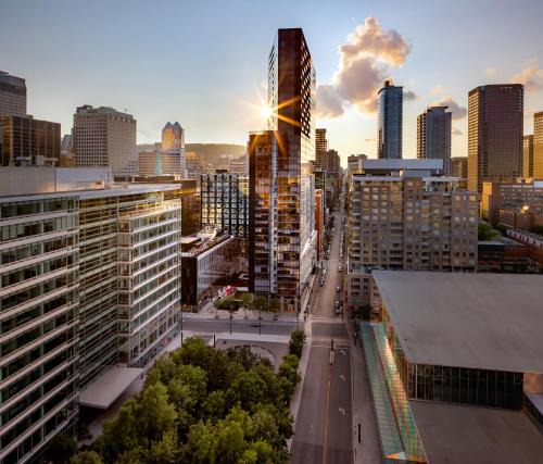 International District Hotel | Humaniti Hotel Montreal, Autograph Collection