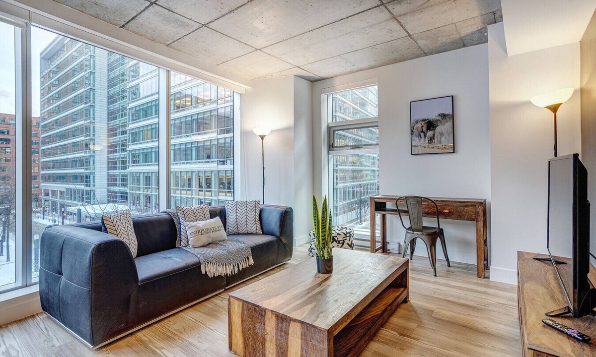 International District Apartment | Humaniti - Serviced 1-Bedroom in Montreal