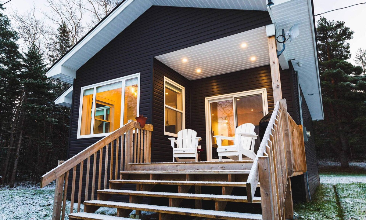 Pasadena House | Humber Valley Beachfront House