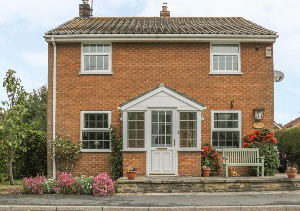 Wold Newton House | Humble Bee Cottage