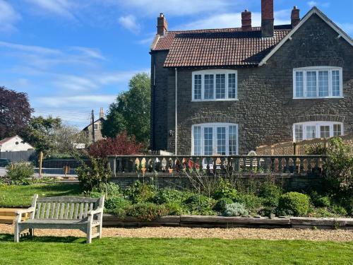 Temple Cloud House | Humphreston House