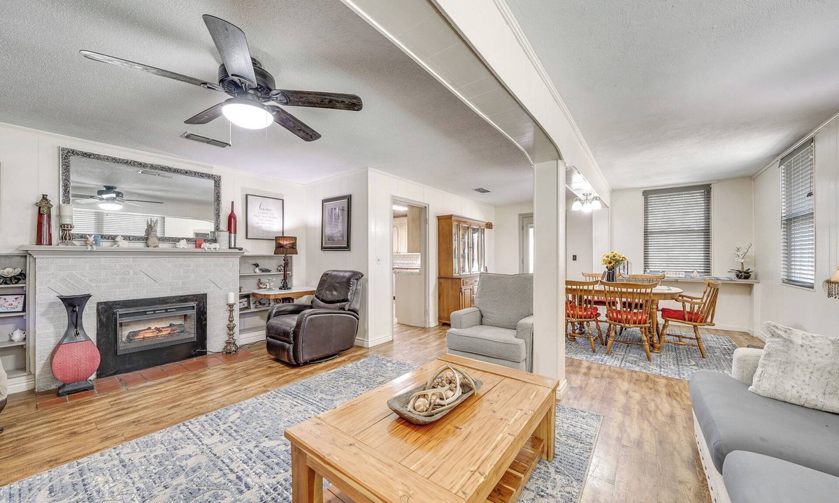 Lockesburg House | Hunt, Fish & Birdwatch: Peaceful Lockesburg Escape