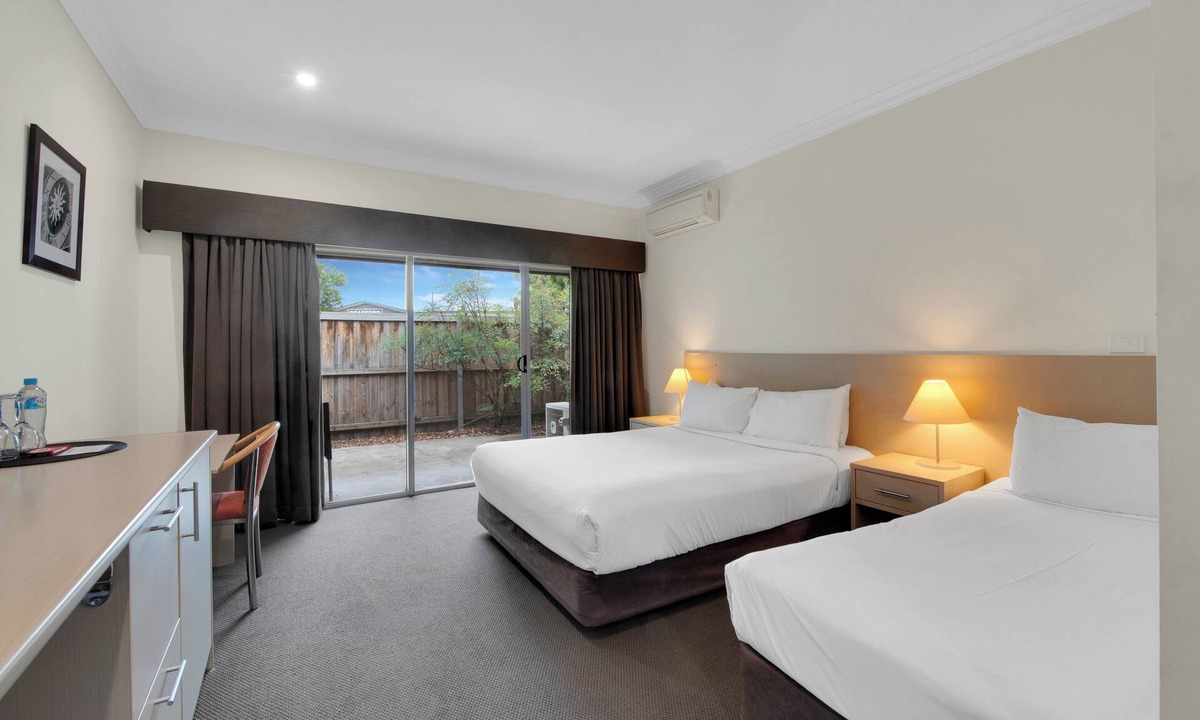 Rutherford Hotel | Hunter Gateway Motel