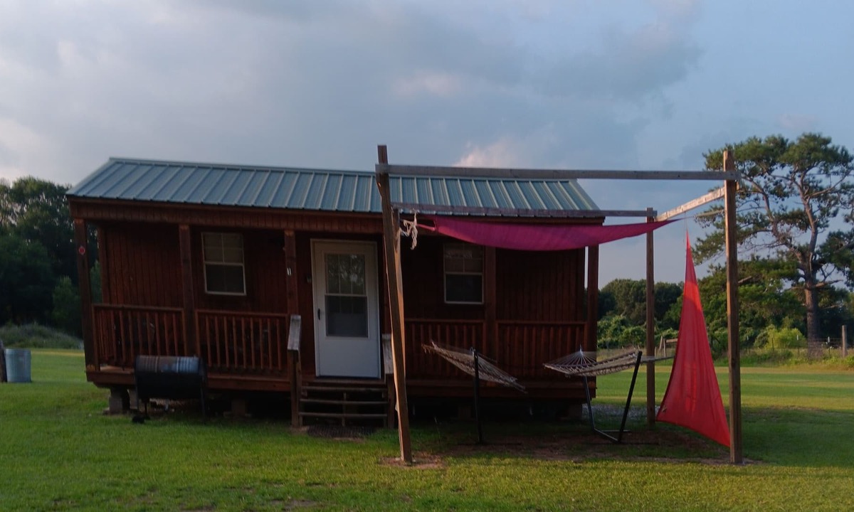 Hempstead Cabin | Hunter Prpoerties Cabin #1