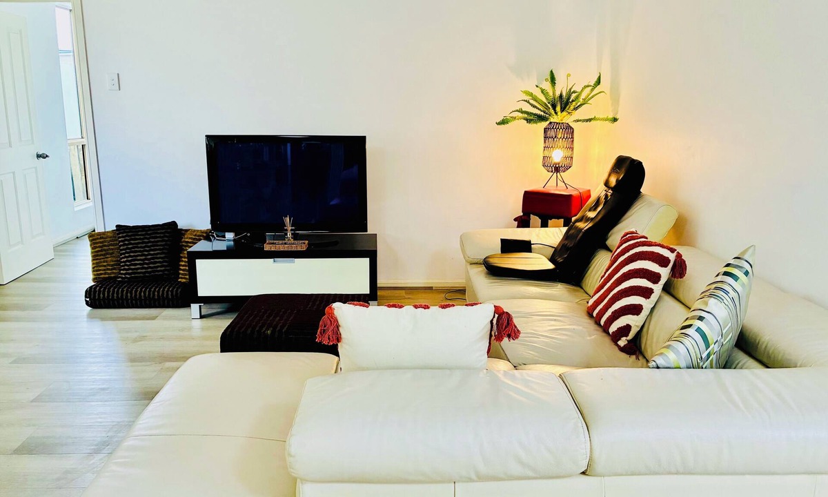 Weston House | Hunter Valley Escape 4BR 2 Bath Work & Leisure