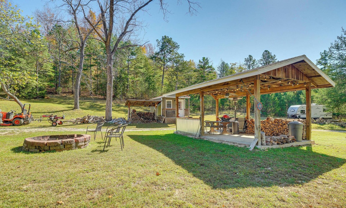 Glover Cabin | Hunters Welcome! Creekside Missouri Ozarks Cabin