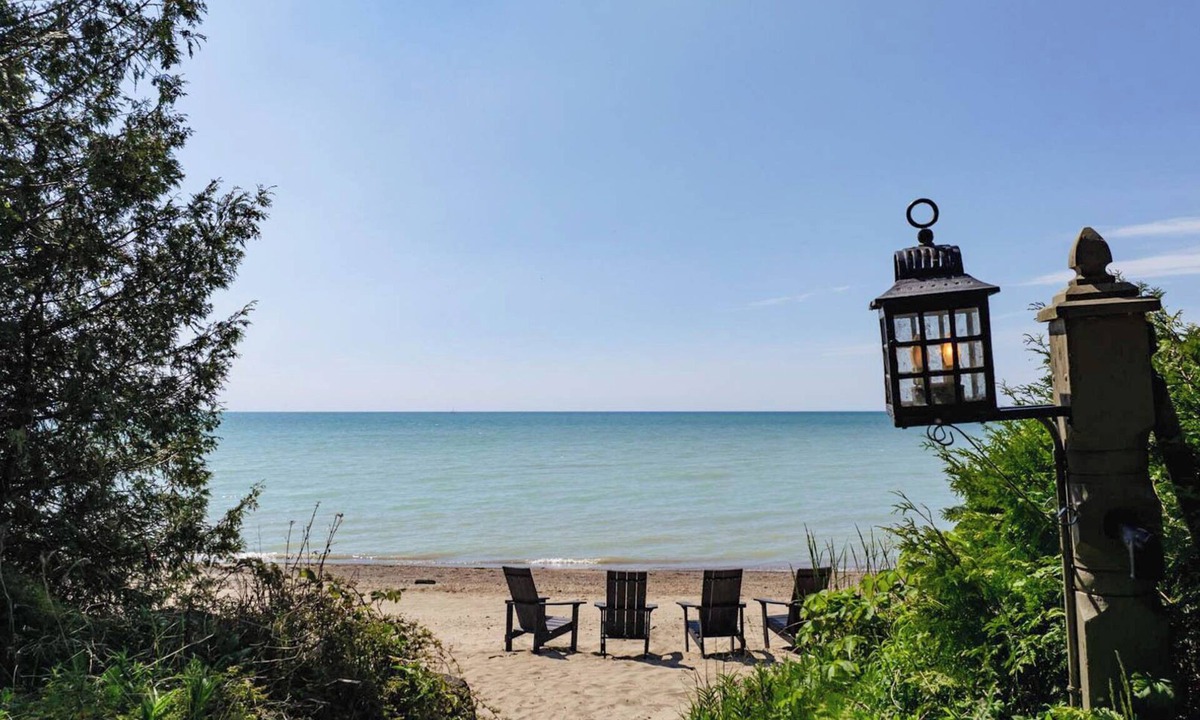 Huron-Kinloss Cottage | Huron Shores, Hot Tub, Lakefront