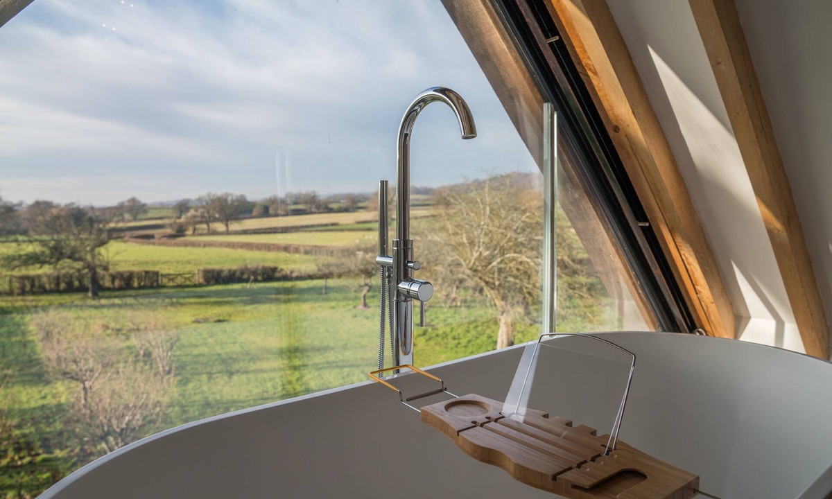 Crockham Hill Bed & Breakfast | Hurst Farm