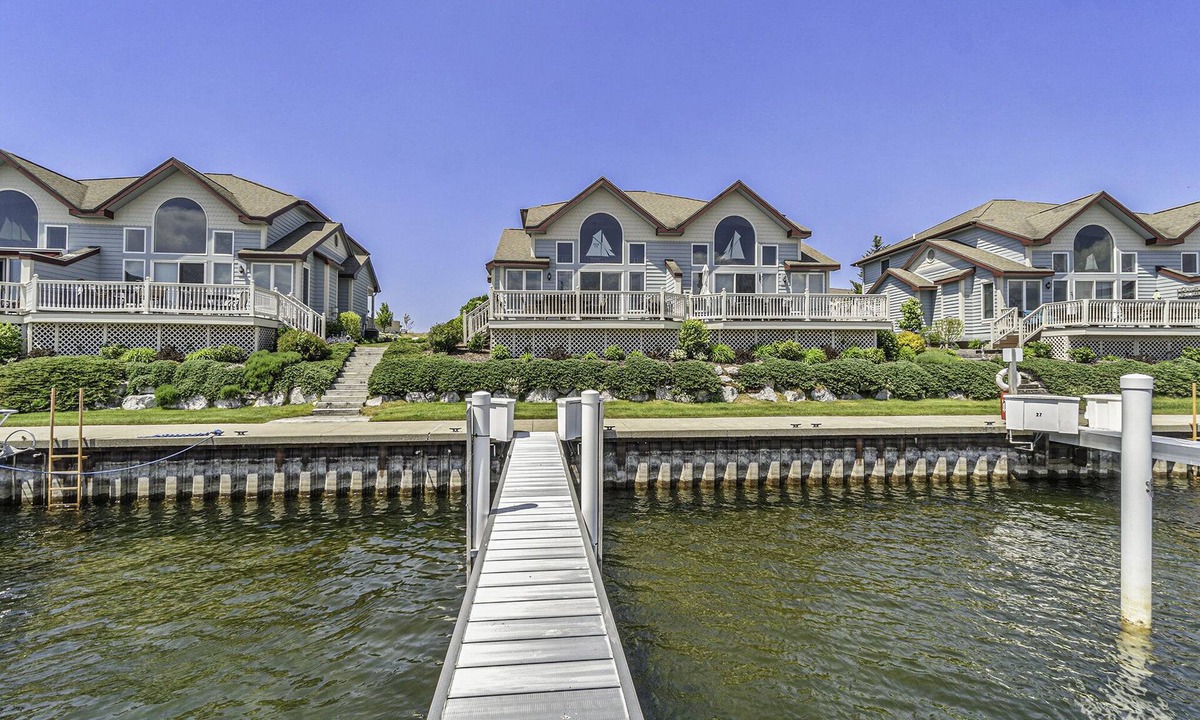 Manistee Condo | HV Marina Condo with Boat Slip