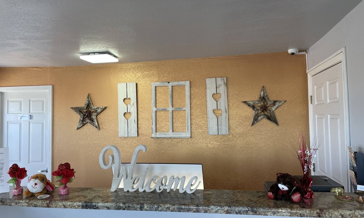 Eastern Division Hotel | Hwy 59 Motel Laredo Medical Center