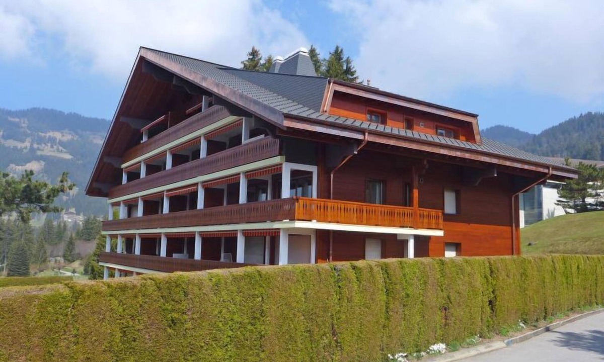 Villars-sur-Ollon Apartment | Hyacinthe 11 by Interhome