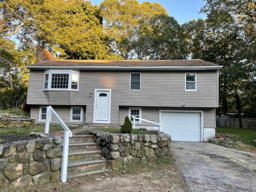 Hyannis House | Hyannis Hideaway in Cape Cod