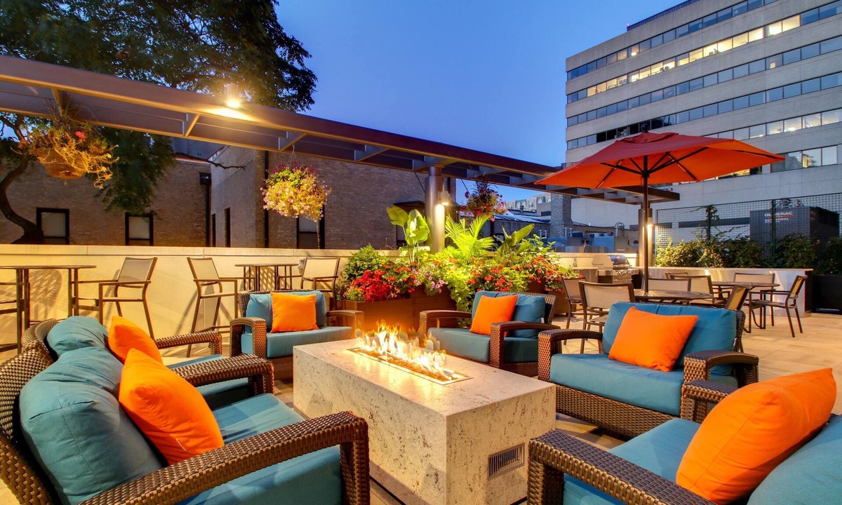 Evanston Hotel | Hyatt House Chicago/Evanston