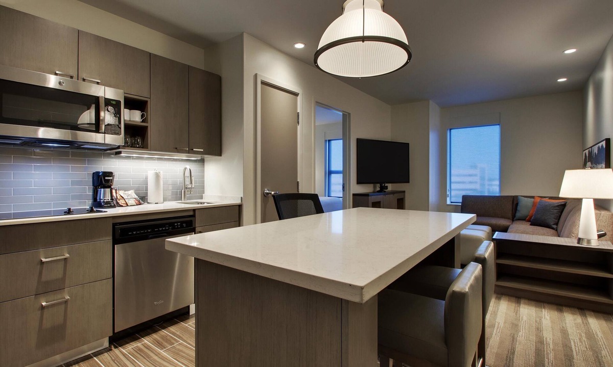 Oak Brook Hotel | Hyatt House Chicago Oak Brook