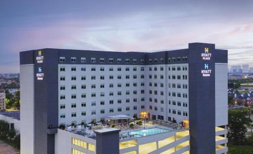 Texas Medical Center Hotel | Hyatt House Houston Medical Center