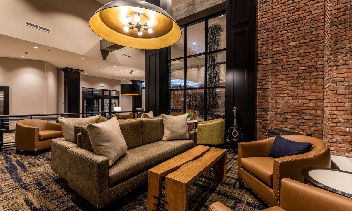 Sobro Hotel | Hyatt House Nashville Downtown/Convention Center