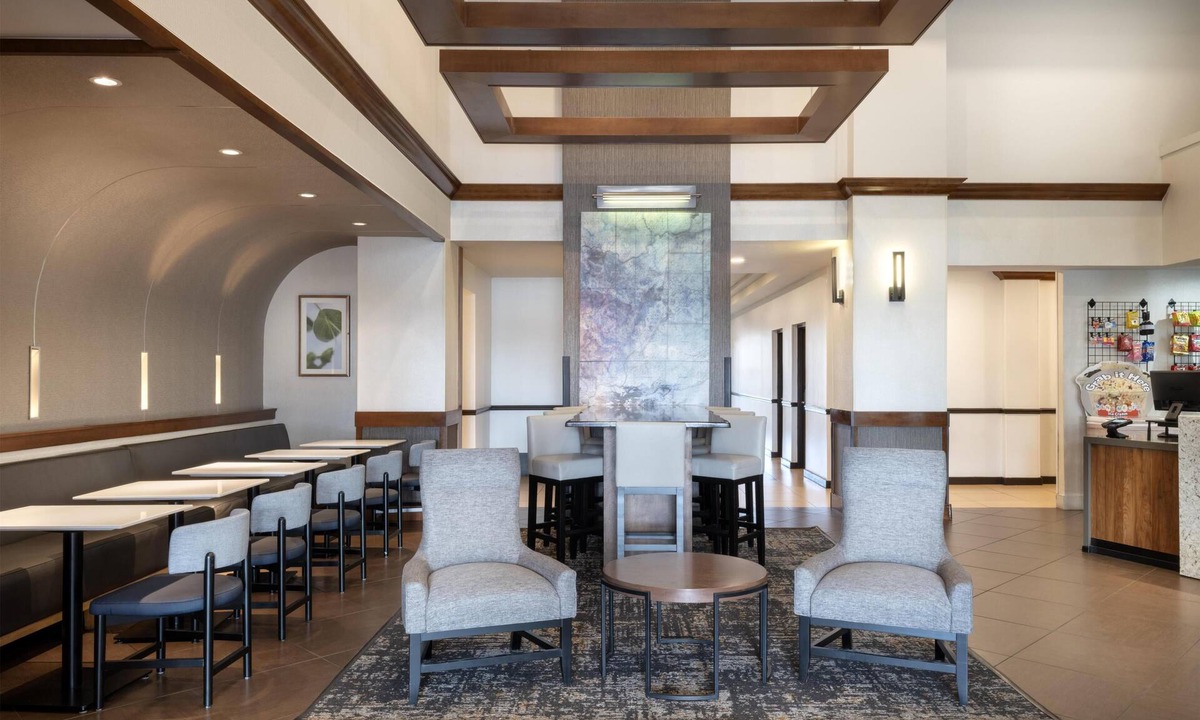 Downtown Hotel | Hyatt Place Lakeland Center